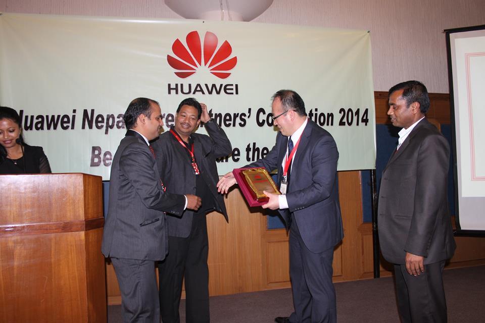Huawei Nepal Partners' Convention 2014 — award presentation